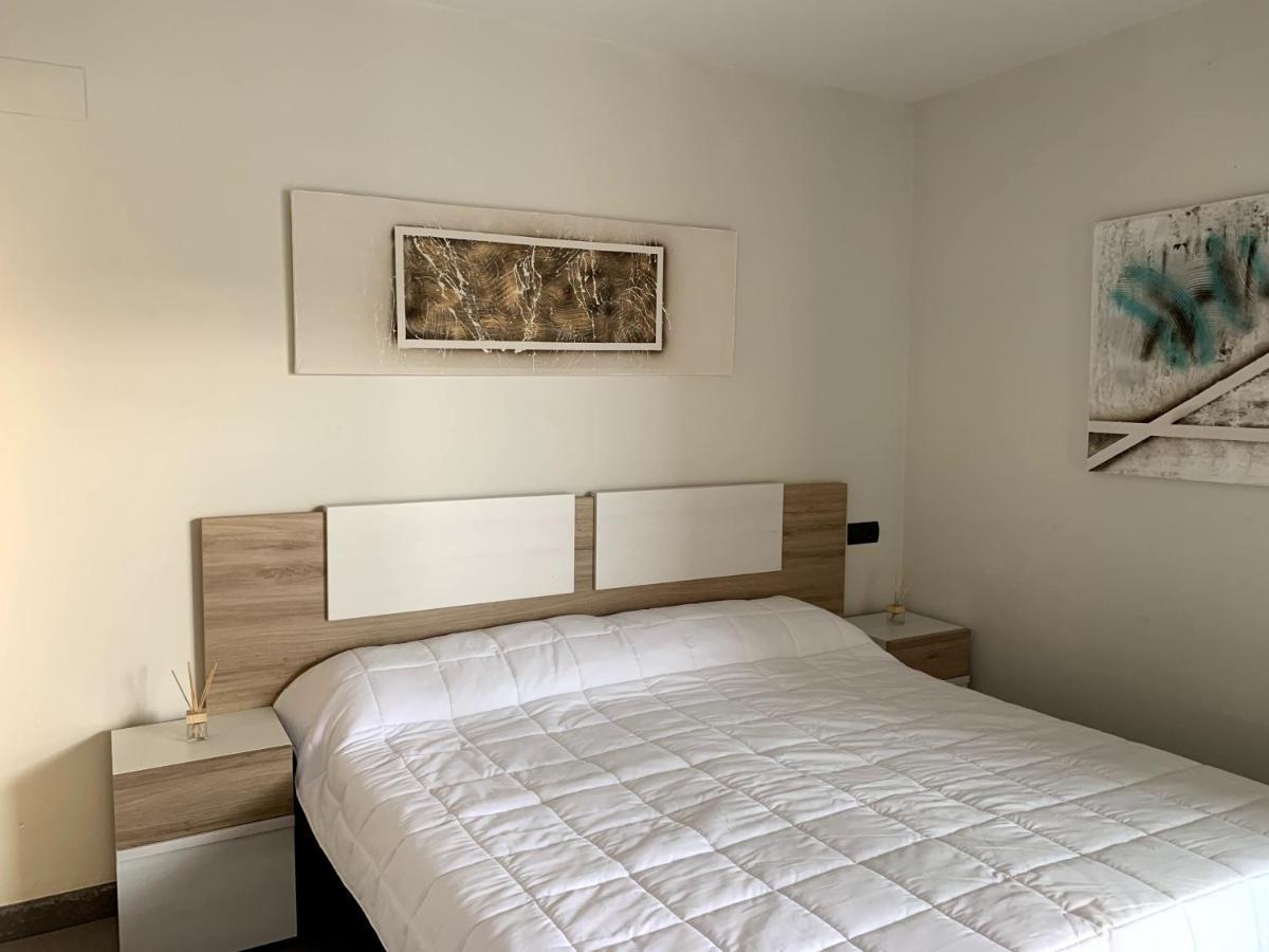 Apartamento Con Jardin En Primera Linea De Playa Con Parking Y Piscina Peñíscola 외부 사진
